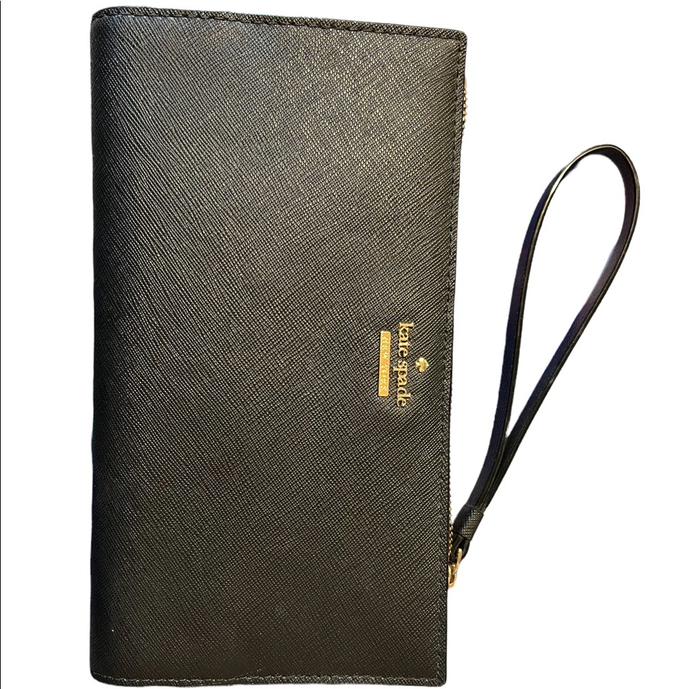 Kate Spade ♠️ Camron Street Eliza black leather wristlet